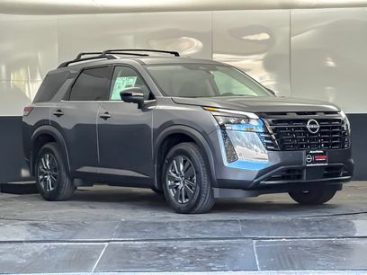 New 2026 Nissan Pathfinder SV w/ Lighting Package