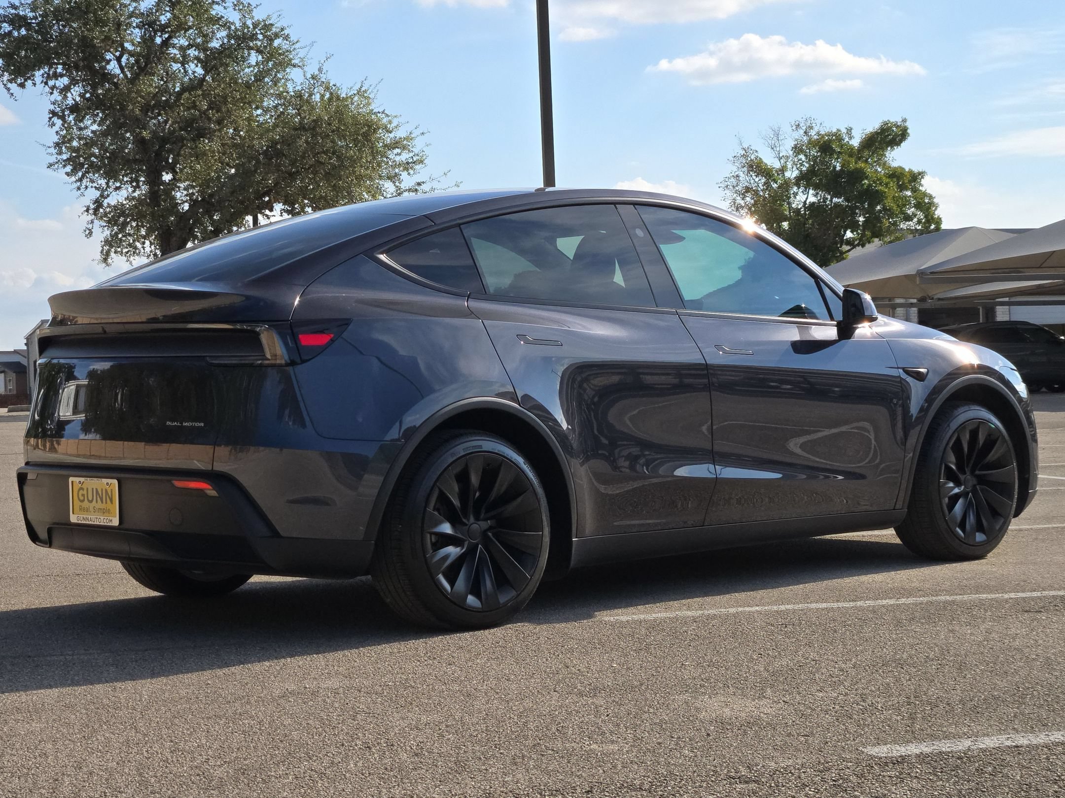 Used 2026 Tesla Model Y AWD image 3