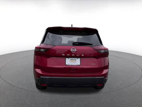 Used 2025 Nissan Rogue SV AWD/4WD image 12