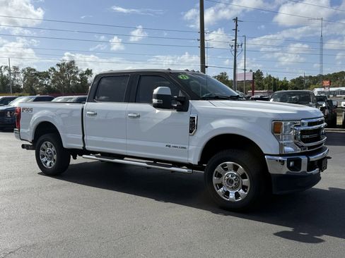 Used 2021 Ford F250 Lariat w/ FX4 Off-Road Package image 2