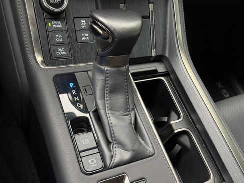 Used 2024 Lexus GX 550 AWD/4WD image 18