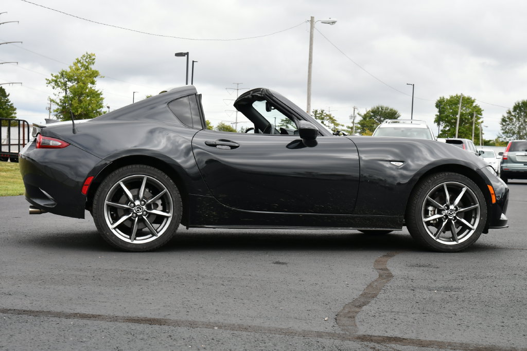 Used 2021 MAZDA MX-5 Miata RF Grand Touring RWD image 8