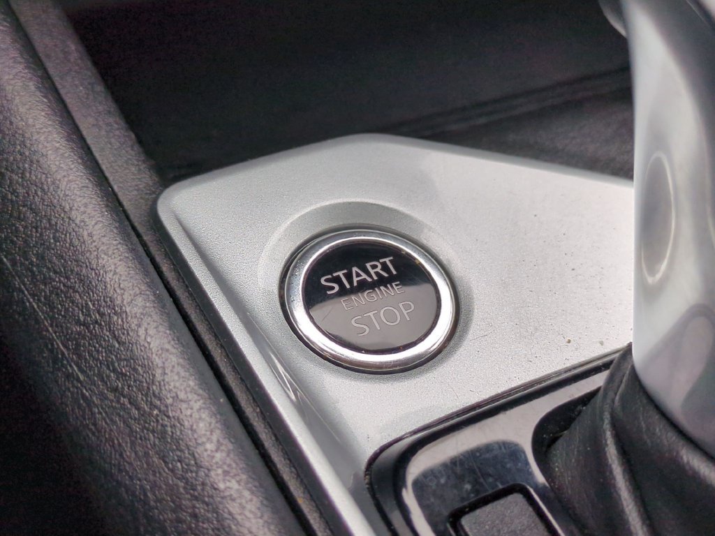 Used 2025 Nissan Altima 2.5 SV FWD image 26