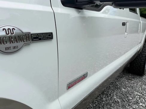 Used 2006 Ford F350 Lariat AWD/4WD image 13