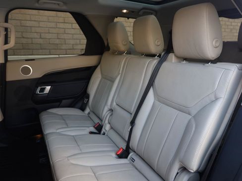 Used 2019 Land Rover Discovery SE AWD/4WD image 21