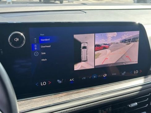 Certified 2025 Chevrolet Suburban Z71 AWD/4WD image 9