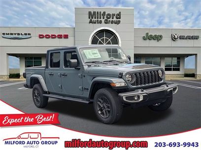 New 2025 Jeep Gladiator Sport