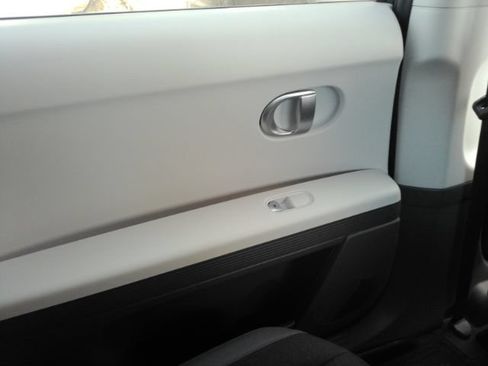 Used 2024 Hyundai Ioniq 5 SEL RWD image 29