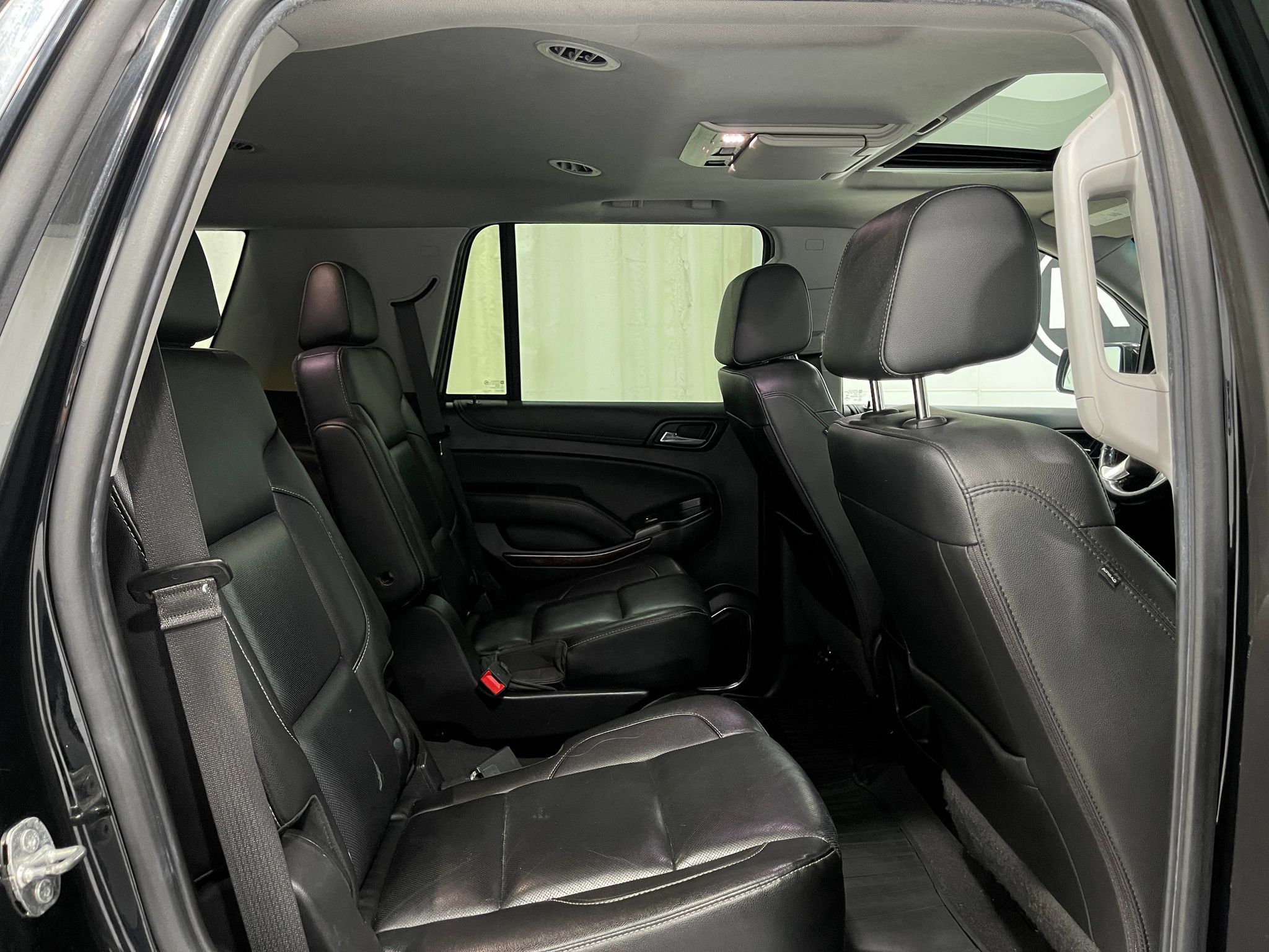 Used 2019 GMC Yukon SLT w/ Premium Edition AWD/4WD image 33