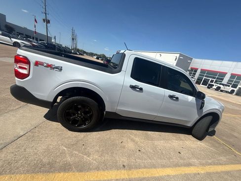 Used 2025 Ford Maverick XLT w/ XLT Luxury Package AWD/4WD image 3