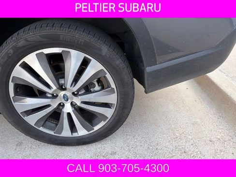 Used 2022 Subaru Ascent Limited w/ Technology Package AWD/4WD image 4
