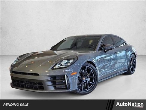 Used 2025 Porsche Panamera 4 image 1