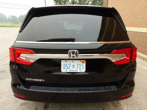 Used 2018 Honda Odyssey EX-L image 9