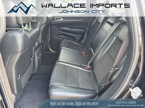 Used 2020 Jeep Grand Cherokee Altitude AWD/4WD image 34