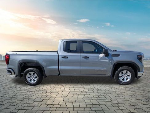 Used 2023 GMC Sierra 1500 Pro w/ Pro Value Package AWD/4WD image 4