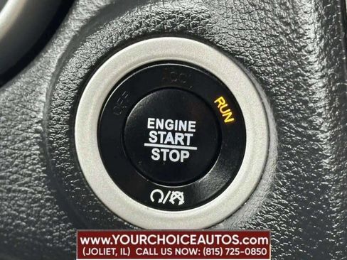 Used 2020 Dodge Journey SE image 33