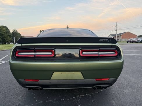 Used 2019 Dodge Challenger SRT Hellcat w/ Widebody Package RWD image 5