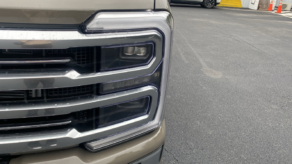 New 2027 Ford F250 Platinum w/ Platinum Plus Package AWD/4WD image 9