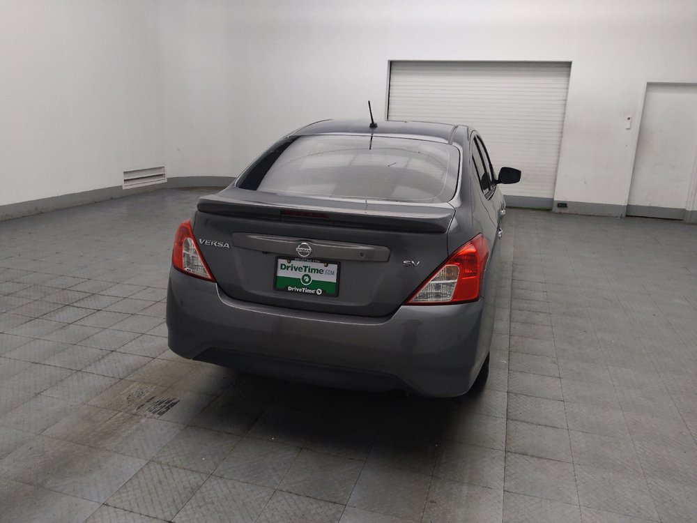 Used 2018 Nissan Versa SV FWD image 7