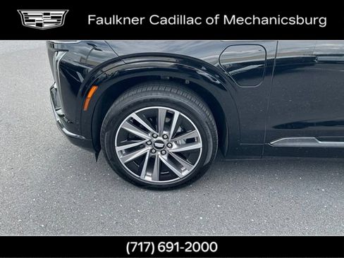 Certified 2026 Cadillac Vistiq Sport w/ LPO, Floor Liner Package AWD/4WD image 32