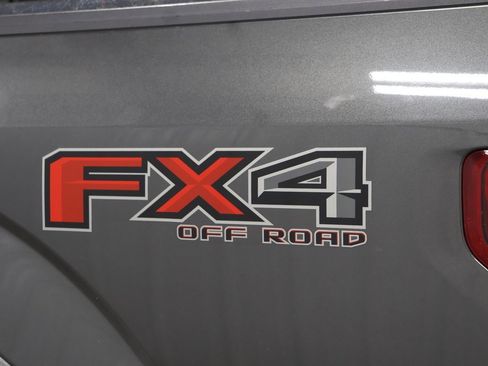 Used 2016 Ford F150 Lariat w/ Equipment Group 502A Luxury image 31