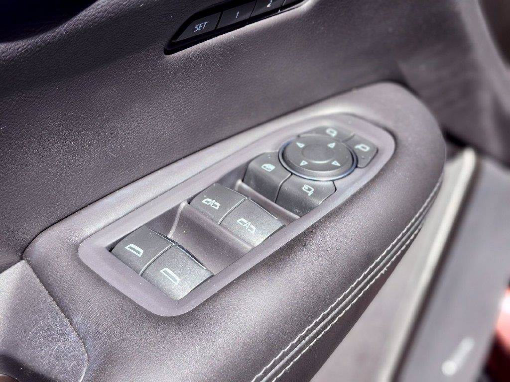 Used 2022 Cadillac XT5 Premium Luxury w/ Platinum Package AWD/4WD image 15