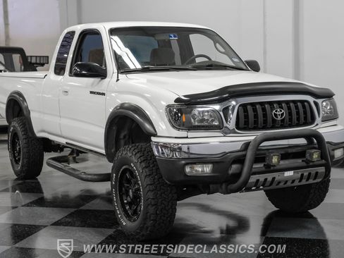 Used 2002 Toyota Tacoma PreRunner image 15