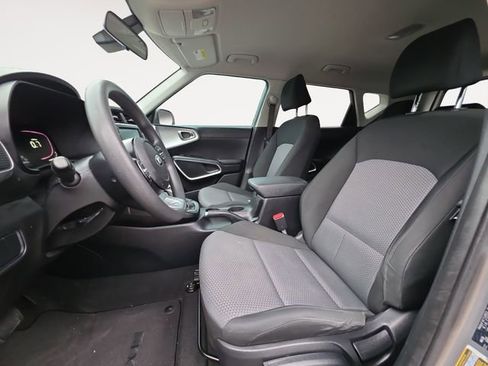 Used 2023 Kia Soul LX FWD image 9