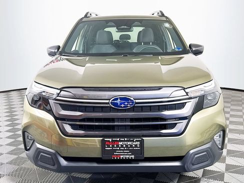 Used 2026 Subaru Forester Premium AWD/4WD image 2