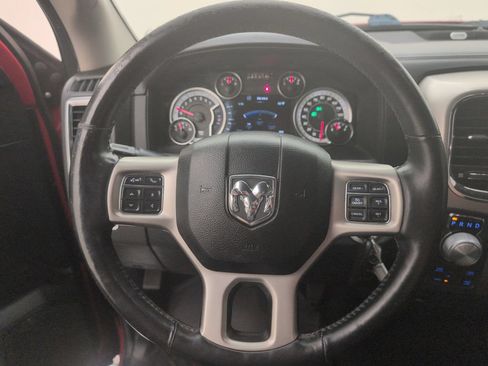 Used 2014 RAM 1500 Laramie AWD/4WD image 34