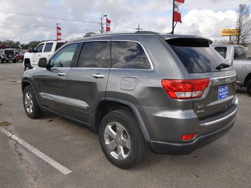 Used 2013 Jeep Grand Cherokee Limited image 3