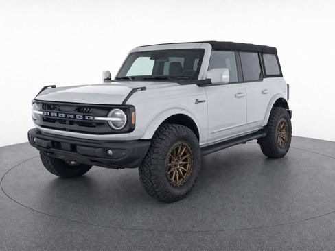 Used 2023 Ford Bronco Outer Banks AWD/4WD image 7