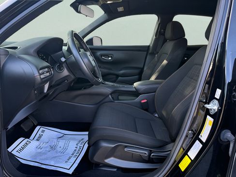 Certified 2025 Honda HR-V Sport image 10