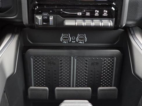 New 2026 RAM 2500 Laramie w/ Night Edition AWD/4WD image 19