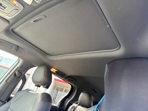 Used 2021 Toyota Sienna XSE FWD image 14