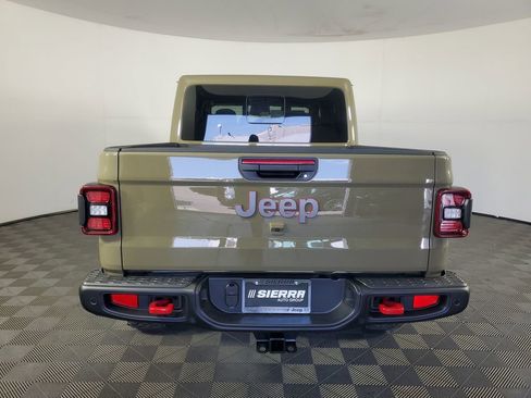 New 2026 Jeep Gladiator Rubicon w/ Safety Group AWD/4WD image 5