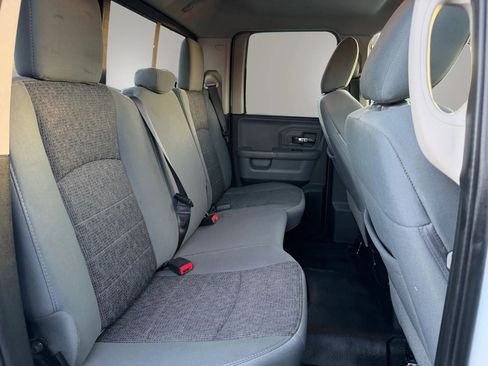 Used 2017 RAM 1500 Classic SLT AWD/4WD image 37
