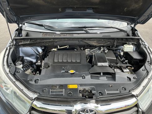 Used 2015 Toyota Highlander XLE FWD image 35