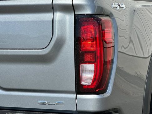 New 2026 GMC Sierra 2500 SLE w/ SLE Value Package; AWD/4WD image 21