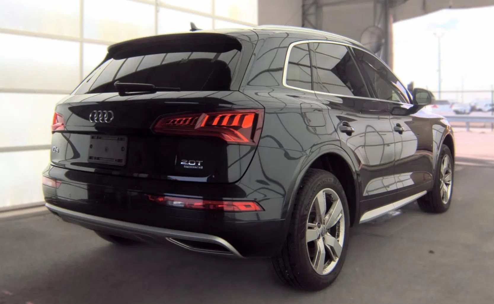 Used 2018 Audi Q5 2.0T Premium Plus w/ Premium Plus Package AWD/4WD image 4