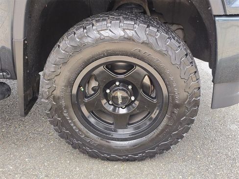 Used 2018 GMC Sierra 1500 SLT image 40