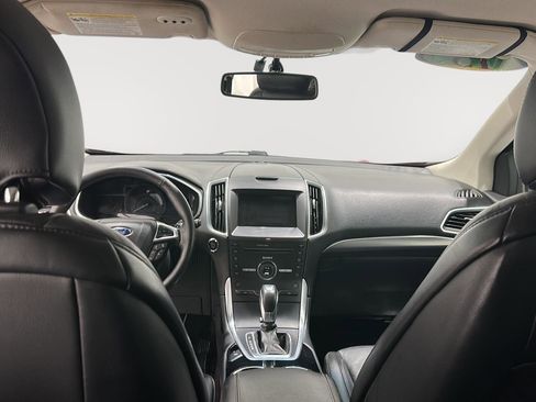 Used 2015 Ford Edge Titanium image 18