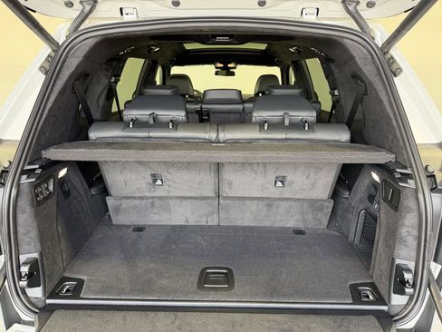 New 2027 BMW X7 xDrive40i image 32