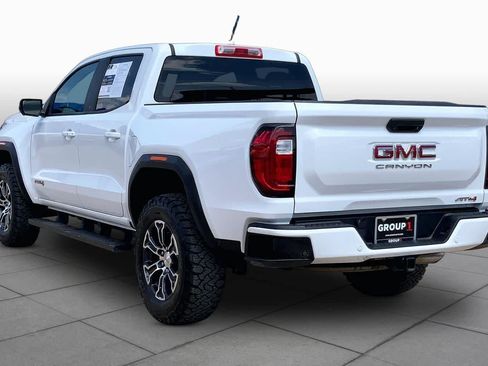 Used 2024 GMC Canyon AT4 w/ Technology Package AWD/4WD image 12