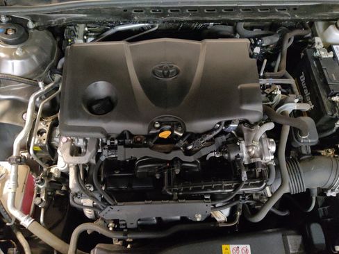 Used 2022 Toyota Camry SE image 30