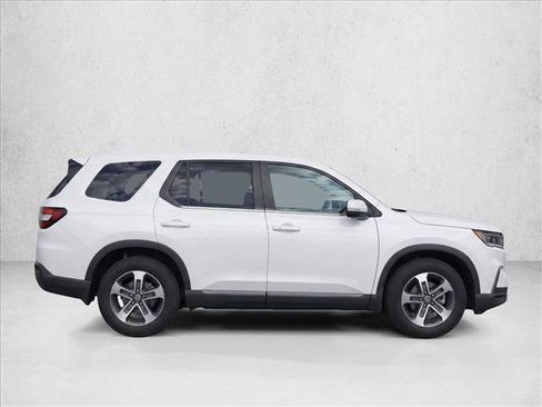 Certified 2024 Honda Pilot EX-L image 8