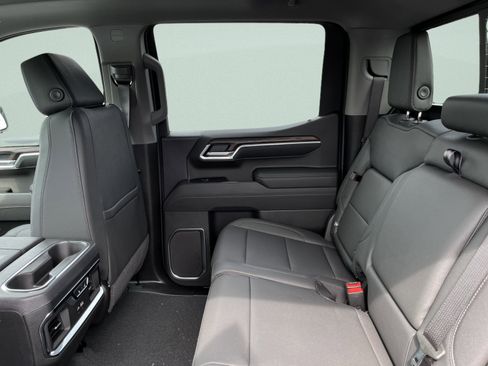 New 2026 GMC Sierra 1500 SLT w/ SLT Premium Package image 21