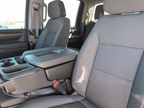 Used 2025 GMC Sierra 2500 SLE w/ SLE Value Package; image 12