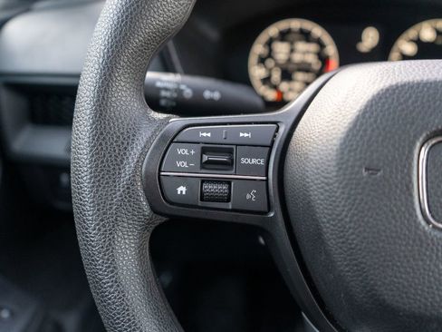 Used 2025 Honda CR-V LX image 21