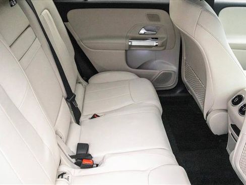 New 2026 Mercedes-Benz GLB 250 4MATIC image 24